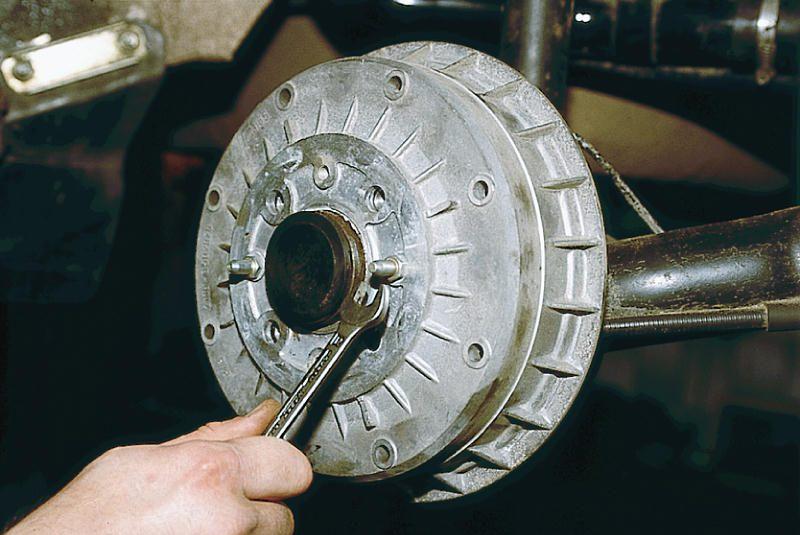 Замена тормозных колодок на ВАЗ